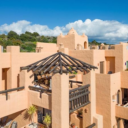 Apartmán 15 First Line Penthouse With Wonderful Seaview Near Duquesa Golf Manilva Andalucia Exteriér fotografie