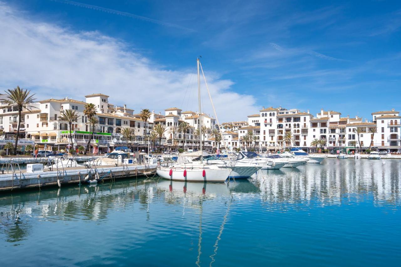 Apartmán 15 First Line Penthouse With Wonderful Seaview Near Duquesa Golf Manilva Andalucia Exteriér fotografie